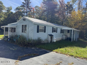 14 Harris Road Brant Lake, NY 12815