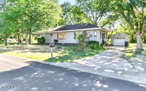 13 Veterans Street Poestenkill, NY 12140