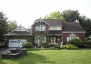 225 Long Meadow Lane Schenectady, NY 12306