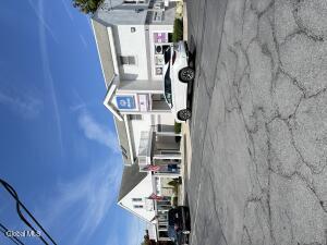 689-691 Hoosick Road Troy, NY 12180