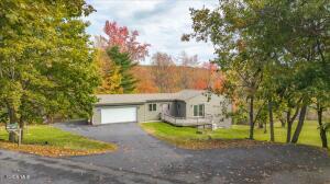 96 Vosburgh Road Averill Park, NY 12018