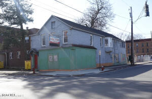 3081 6th Avenue Troy, NY 12180