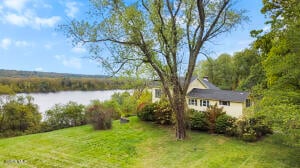 47 Bronk Road Selkirk, NY 12158