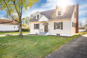76 Oakdale Avenue Schenectady, NY 12306