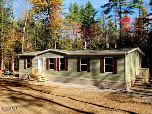 71 Ferris Road Chestertown, NY 12817