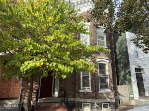 229 Green Street Schenectady, NY 12305