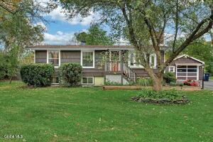 3 Alflo Circle Glenville, NY 12302