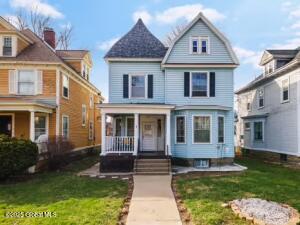 1039 Parkwood Boulevard Schenectady, NY 12308