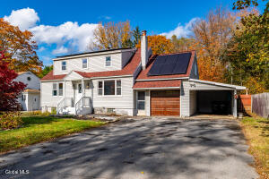 19 St Joseph Street Colonie, NY 12303