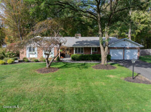 41 Thorndale Road Slingerlands, NY 12159