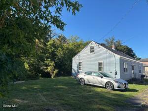 23 Lakeview Avenue Rensselaer, NY 12144