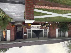 54 Ten Broeck Avenue Hudson, NY 12534