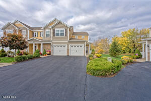 36 Stacey Court Colonie, NY 12047