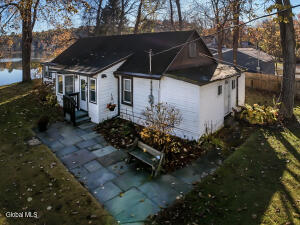 22 Crailo Lane Nassau, NY 12123