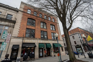 368 Broadway Saratoga Springs, NY 12866