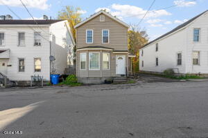 8 Glebe Street Johnstown, NY 12095