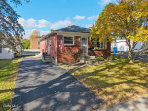 72 Edgewood Avenue Albany, NY 12203