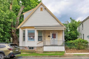 33 110th Street Troy, NY 12182