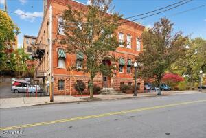 206 N Pearl Street Albany, NY 12207