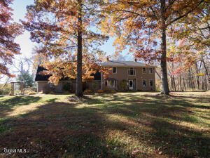 6 Weatherfield Lane Valatie, NY 12184