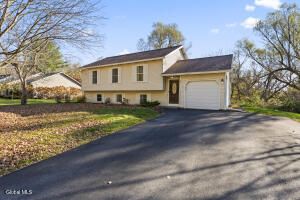 87 Algonquin Road Clifton Park, NY 12065
