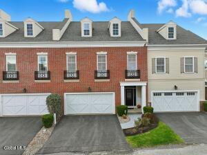 62 Cambridge Way Latham, NY 12110