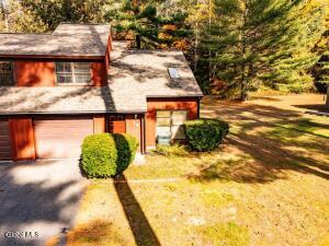 14 Elizabeth Lane Queensbury, NY 12804