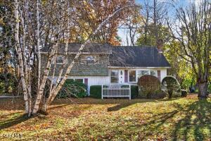 44 Damask Drive Clifton Park, NY 12065