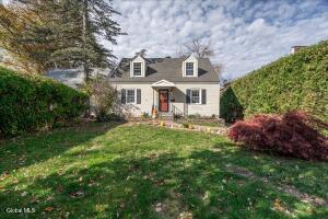 2329 Niskayuna Drive Niskayuna, NY 12309