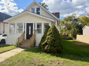 1732 Avenue H Schenectady, NY 12304