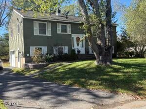 17 Dorchester Drive Stillwater, NY 12170