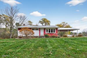 136 Stanton Road Coeymans Hollow, NY 12046