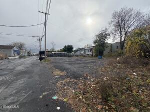 30 Willow Street Albany, NY 12206