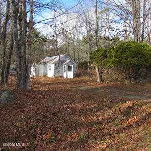 44 Sinclair Road Edinburg, NY 12134