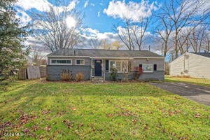 13 Winslow Drive Schenectady, NY 12309