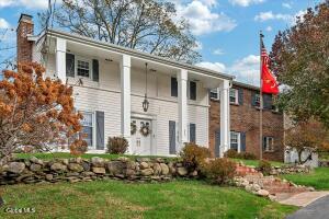 424 Gower Road Schenectady, NY 12302