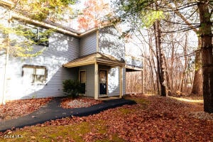 208 Yorktown Drive Halfmoon, NY 12065