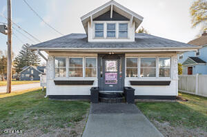 18 Fuller Road Colonie, NY 12205