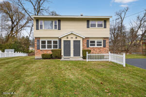 7 Apple Blossom Lane Albany, NY 12205