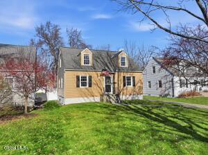 2049 Hoover Road Schenectady, NY 12304