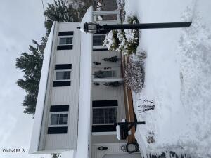 438 Dixon Rd Queensbury, NY 12804