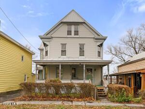 29 New Street Catskill, NY 12414