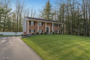 3016 Williamsburg Drive Schenectady, NY 12303