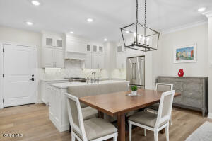 37 White Street Saratoga Springs, NY 12866