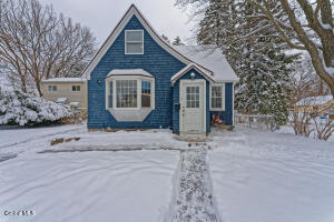 7 Pinehurst Road Albany, NY 12205