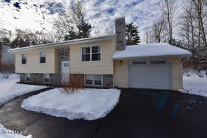 7 White Pine Lane Saratoga Springs, NY 12866