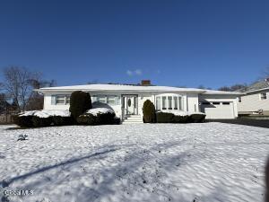 22 Peter Lane Amsterdam, NY 12010