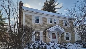 2204 Almeria Road Niskayuna, NY 12309