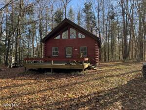125 W Stoner Lake Road Caroga, NY 12032