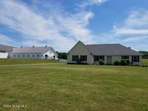 42 Ashcroft Road Valley Falls, NY 12185